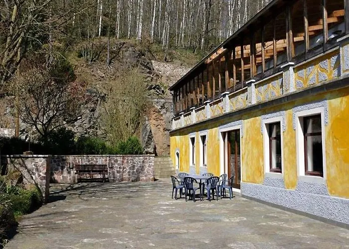Villa Rotschoenberg Im Tal Der Freiberger Mulde